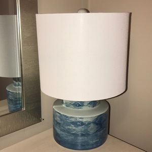 Table lamp
